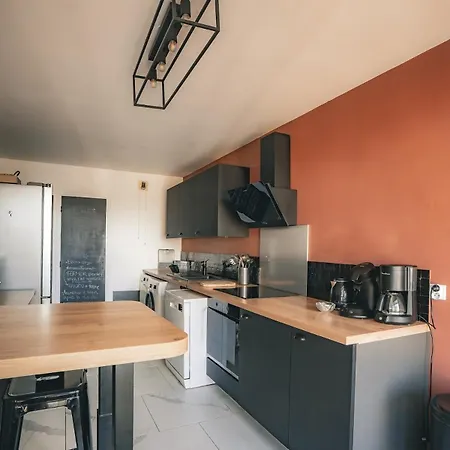 Le Grand Appart' T6 Avec 5 Parking Fibre דירה רואן